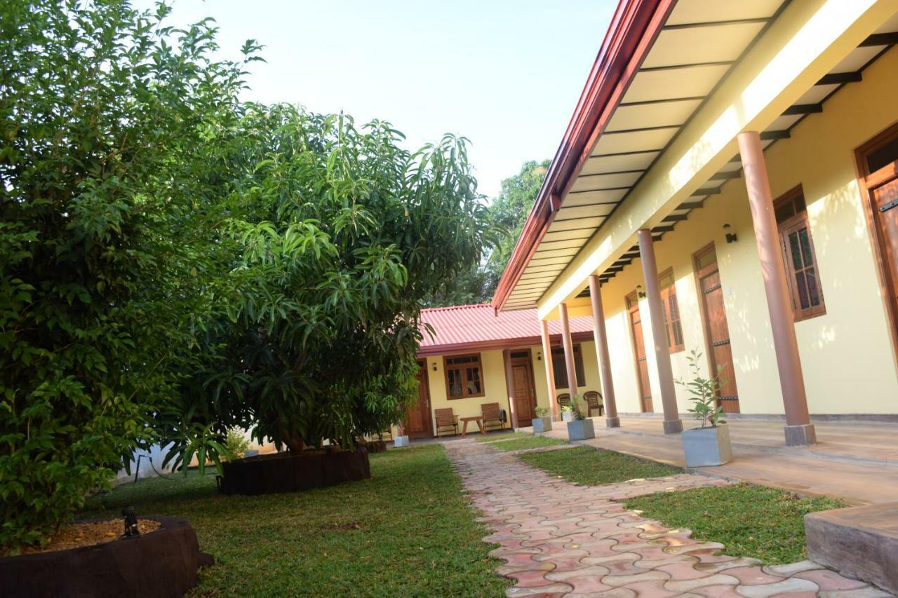 Gold Inn Dambulla Luaran gambar